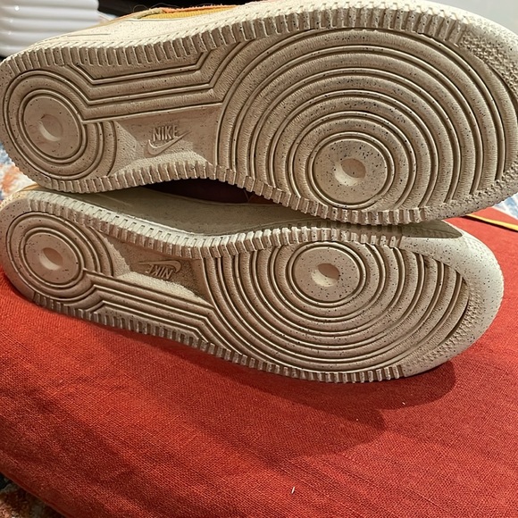 Nike Air Force 1 Sun Club Casual Shoes DM0984-700  7Y - Picture 6 of 7